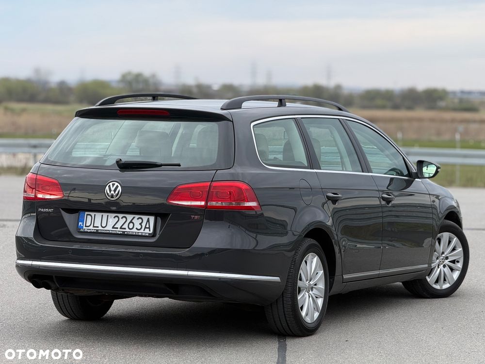 Volkswagen Passat 1.8 TSI Comfortline DSG - 2