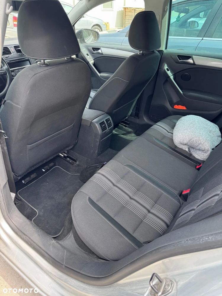 Volkswagen Golf 2.0 TDI DPF BlueMotion Technology MATCH - 10