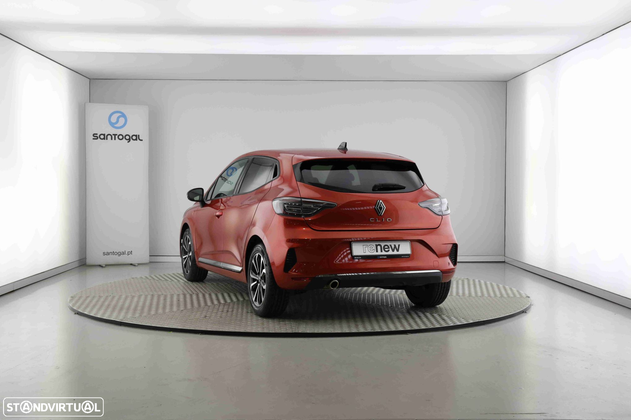 Renault Clio 1.0 TCe Techno Bi-Fuel - 10