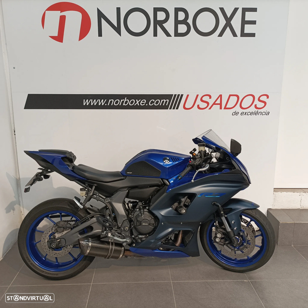 Yamaha R  7