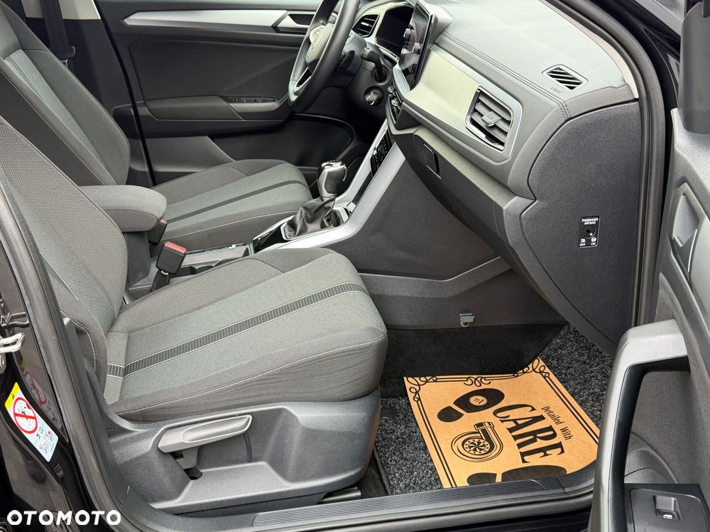 Volkswagen T-Roc - 11