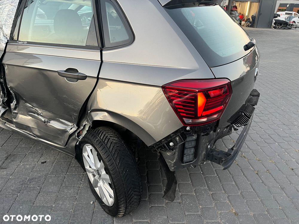Volkswagen Polo - 13