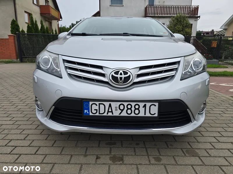 Toyota Avensis - 24