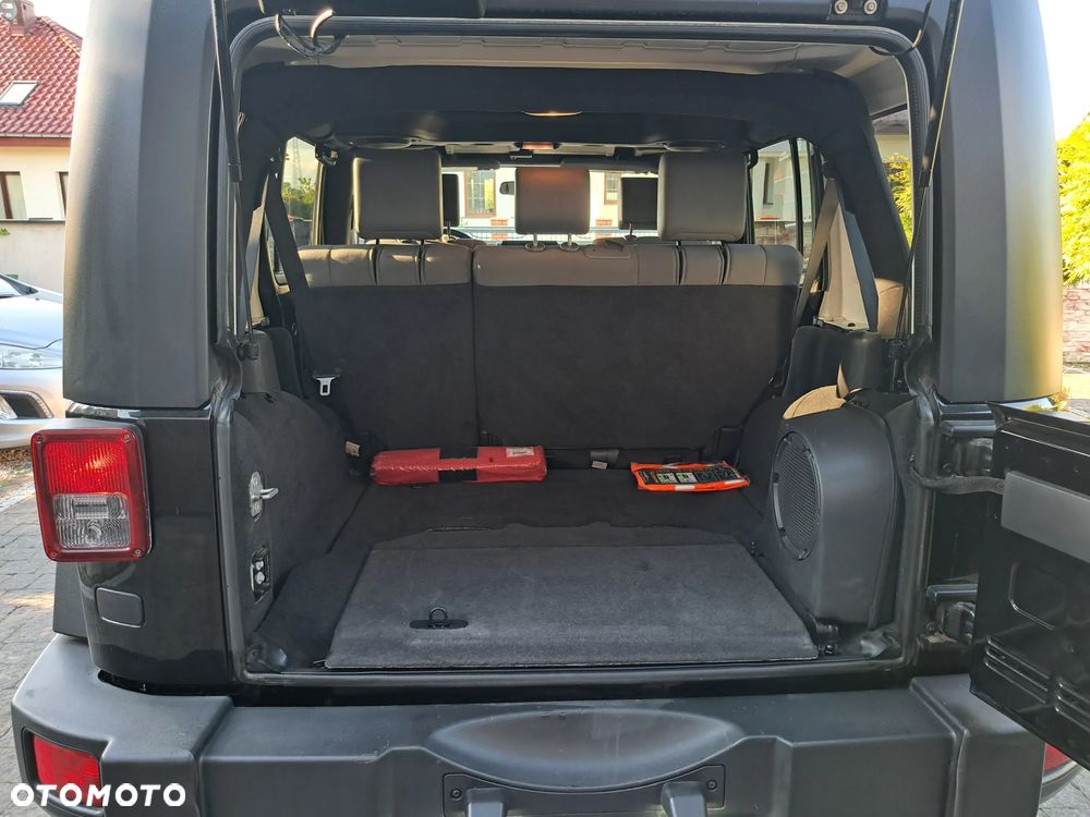 Jeep Wrangler Unlimited 2.8 CRD Rubicon - 18
