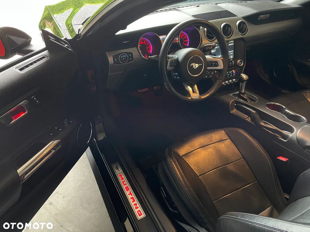 Ford Mustang - 19