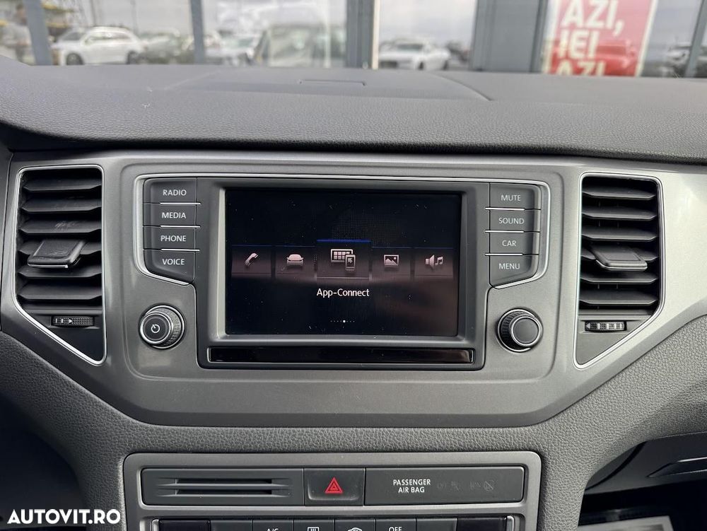 Volkswagen Golf Sportsvan - 16