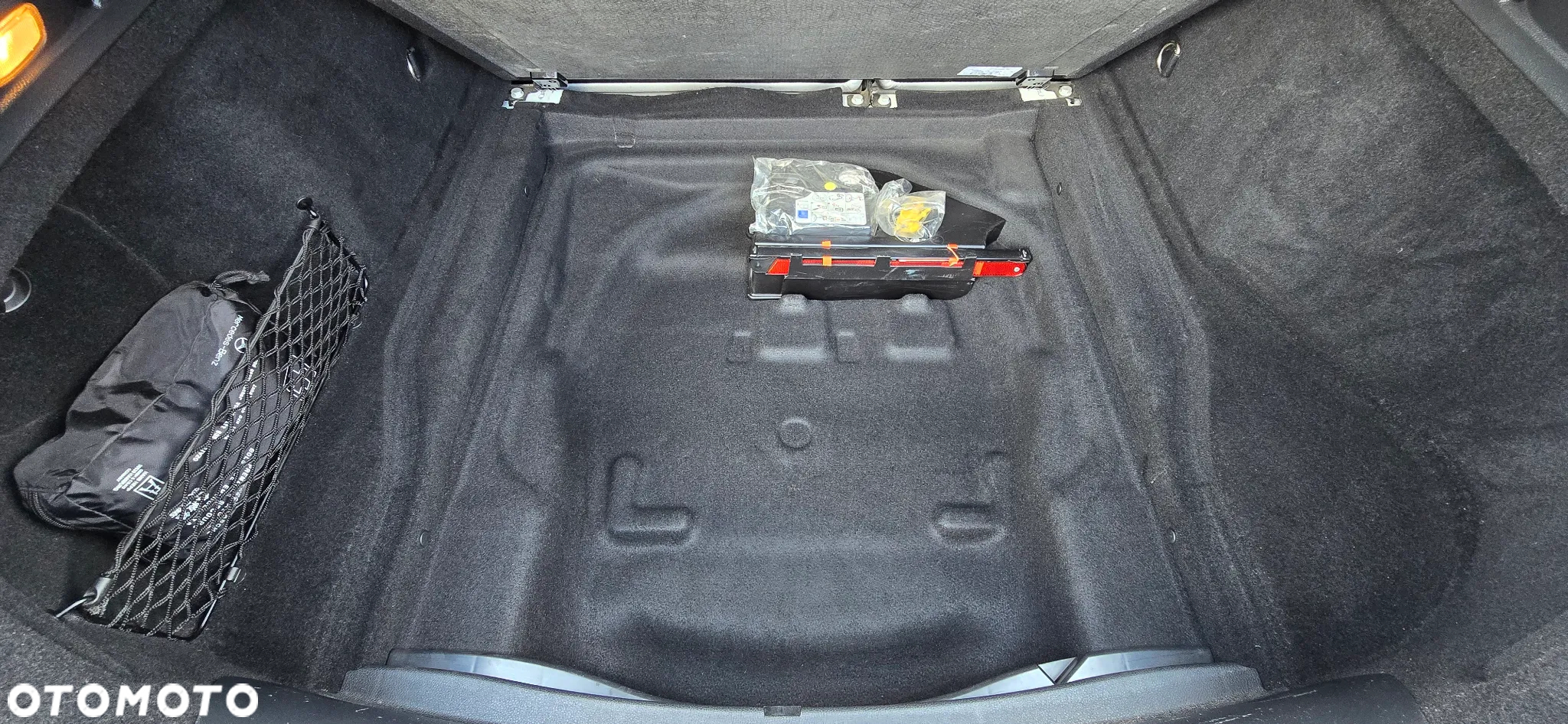Mercedes-Benz CLA 200 7G-DCT Urban - 11