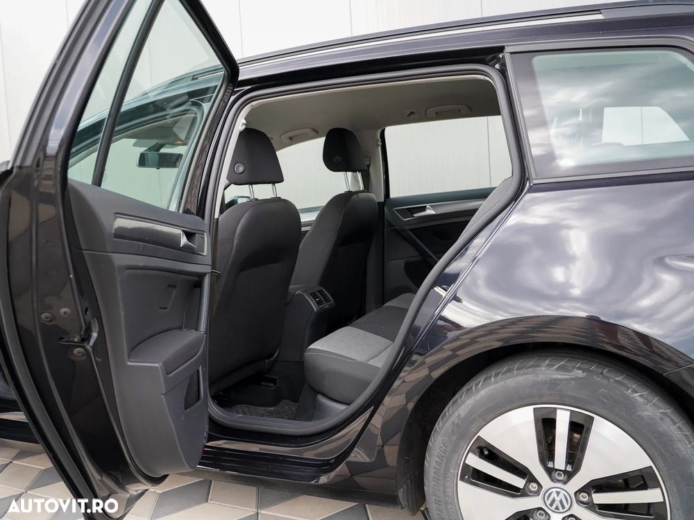 Volkswagen Golf 1.6 TDI BlueMotion Technology Trendline - 34