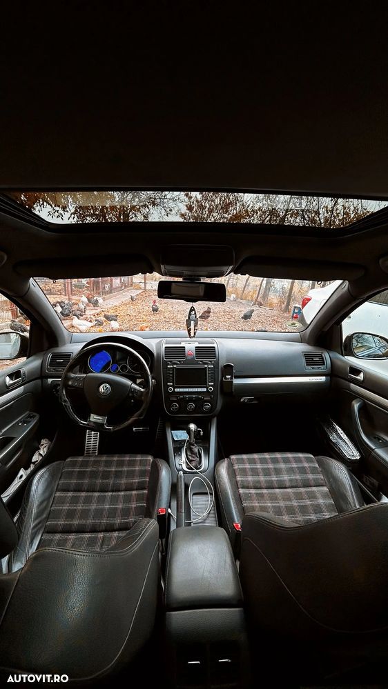 Volkswagen Golf 2.0 GTI DSG Edition 30 - 6