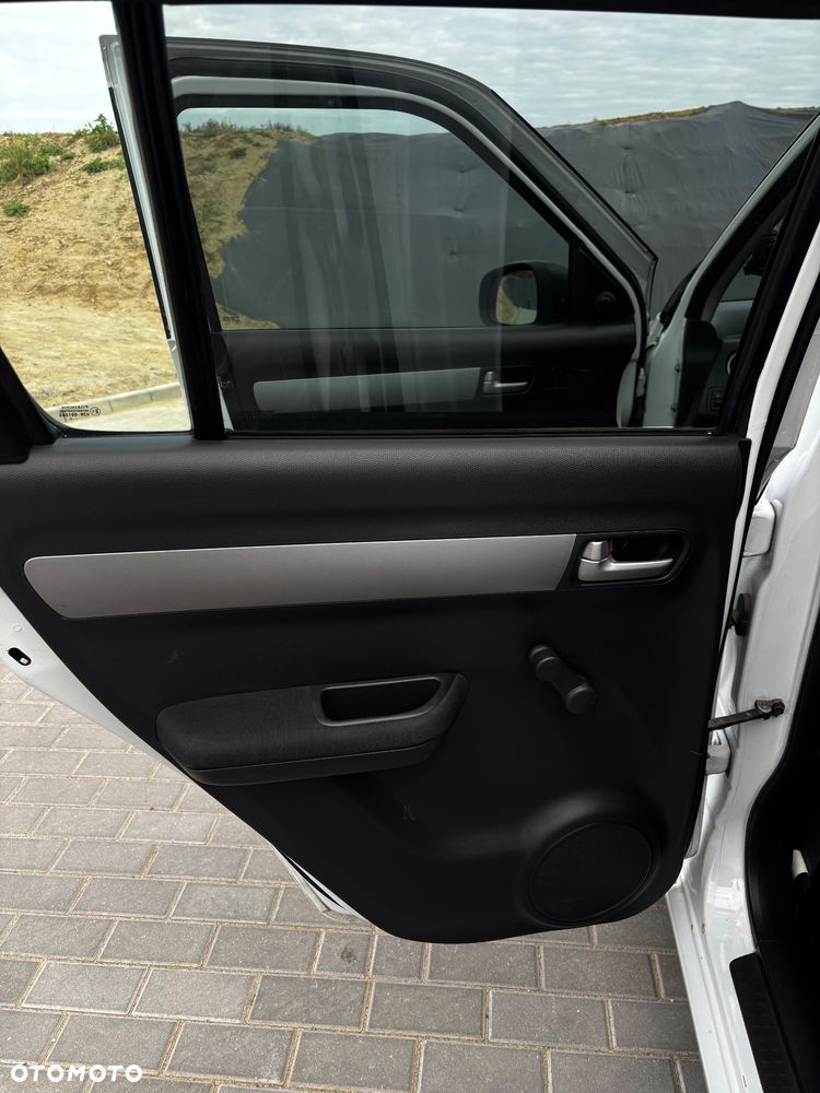 Suzuki Swift - 14