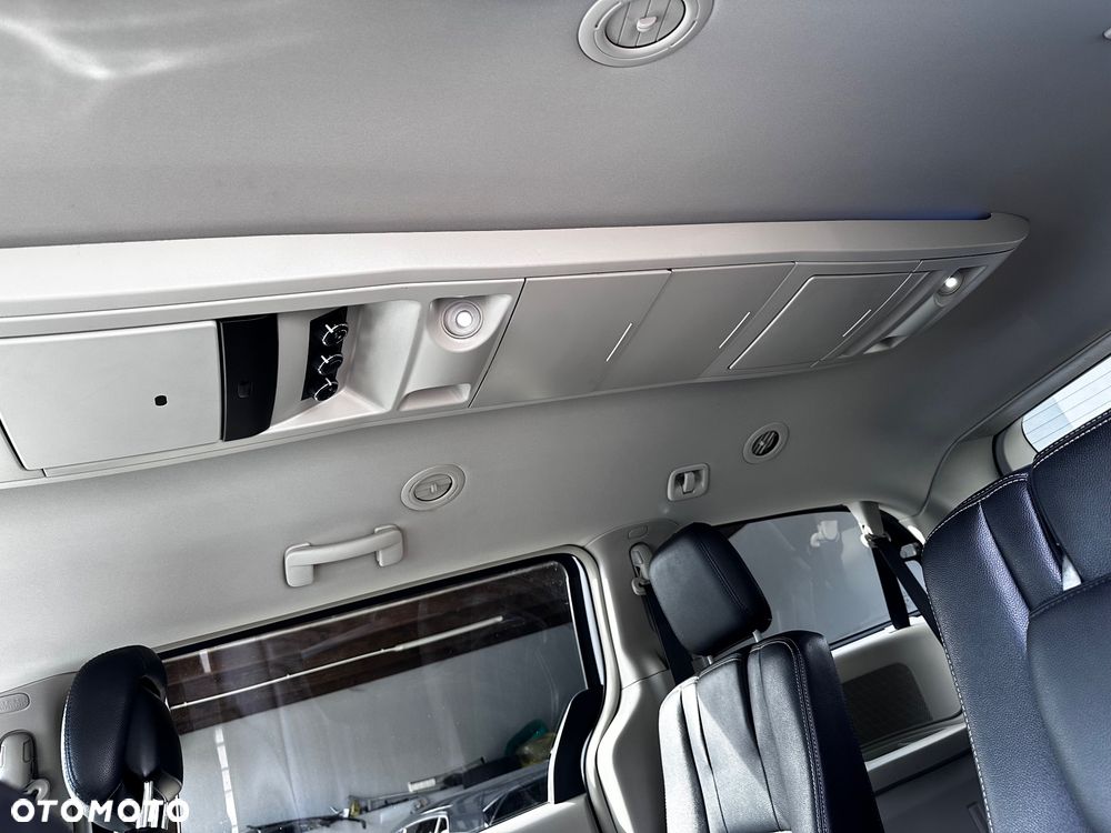Chrysler Town & Country 3.6 Limited - 20