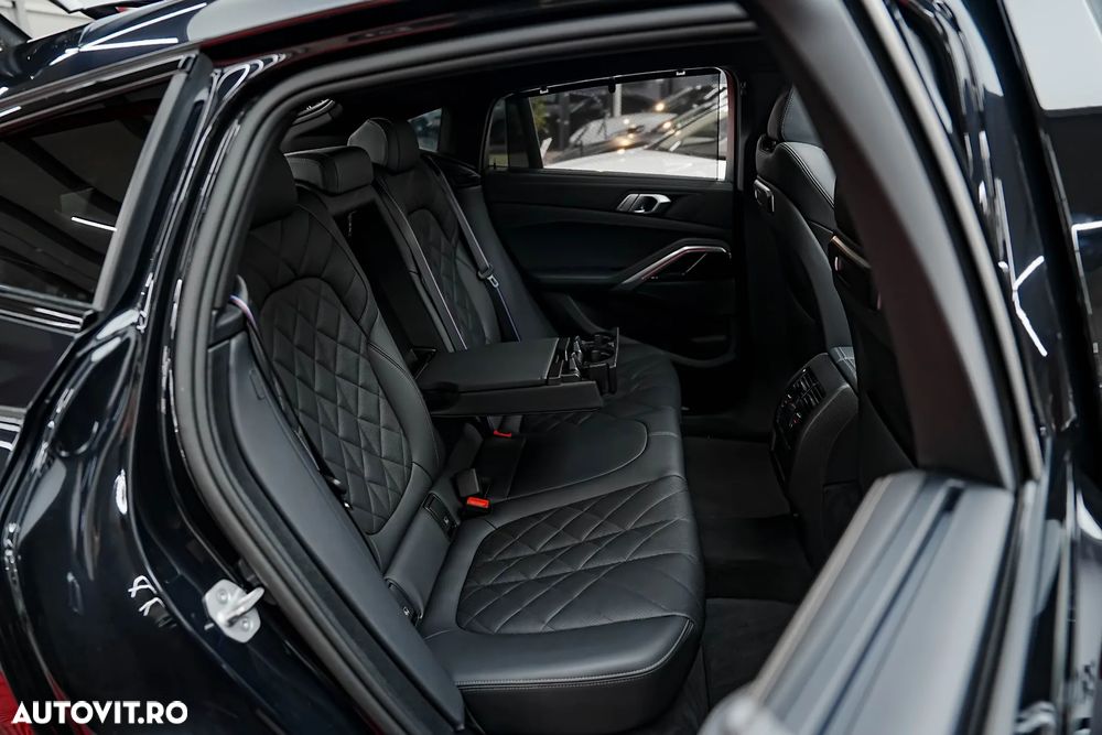 BMW X6 xDrive40i AT MHEV - 12