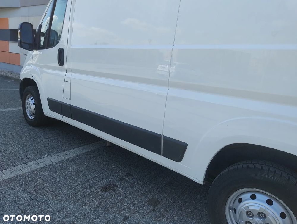 Peugeot BOXER PO LIFTINGU 2.2 HDI (130KM) 6-BIEGÓW (L2H2) STAN IDEALNY KLIMA TEMPOMAT NIE MA RDZY SERWIS KM ! ! ! - 27