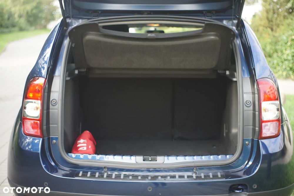 Dacia Duster 1.6 SCe Blackshadow S&S - 5