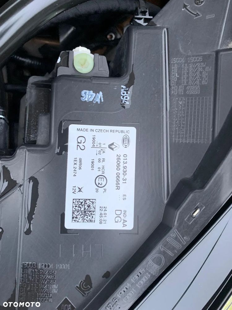 Renault Captur BLUE dCi 115 INTENS - 12