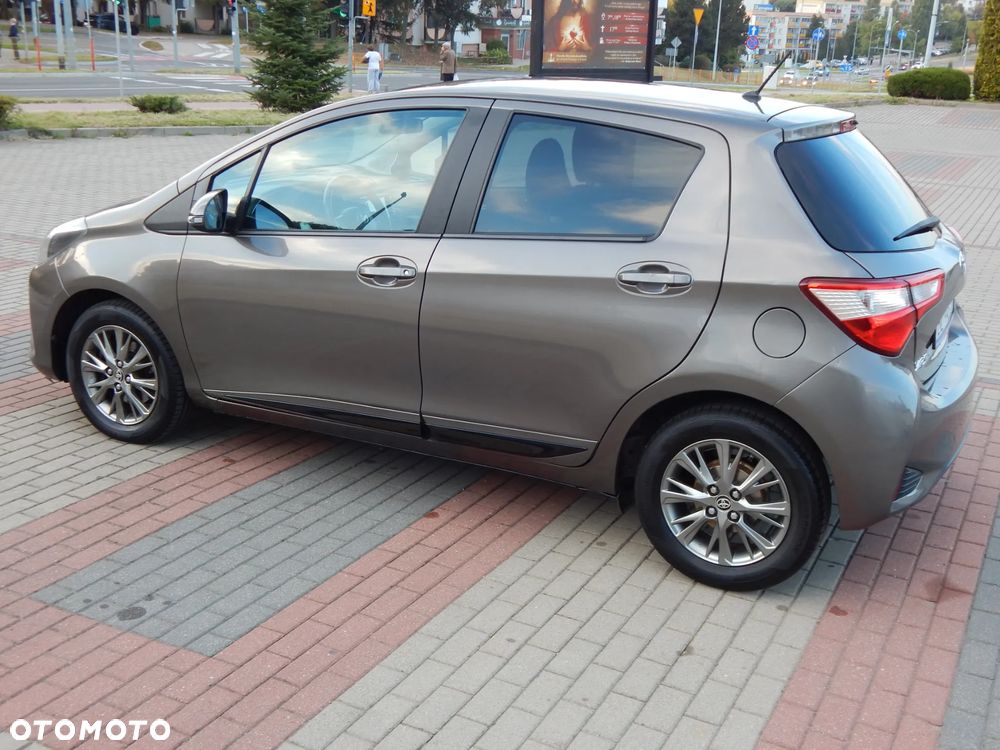 Toyota Yaris 1.5 Selection - 4