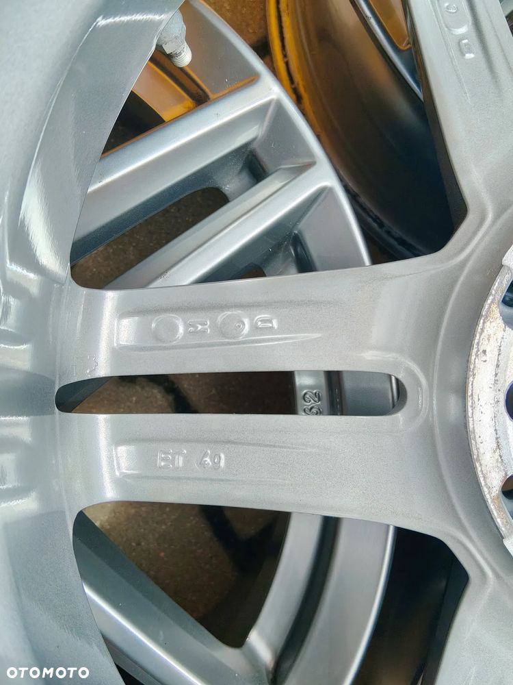FELGA ALUMINIOWA 6,5Jx17 5x112 ET49 MERCEDES - 8