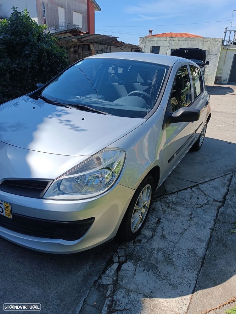 Renault Clio 1.5 dCi Confort - 3