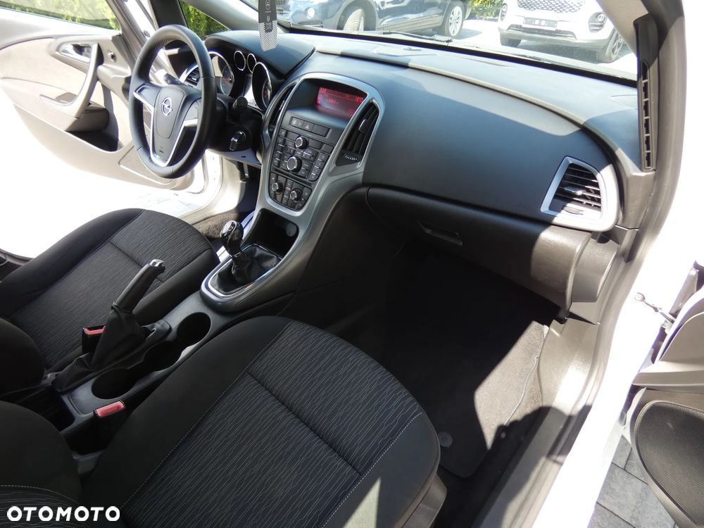 Opel Astra 1.6 Active EU6 - 22
