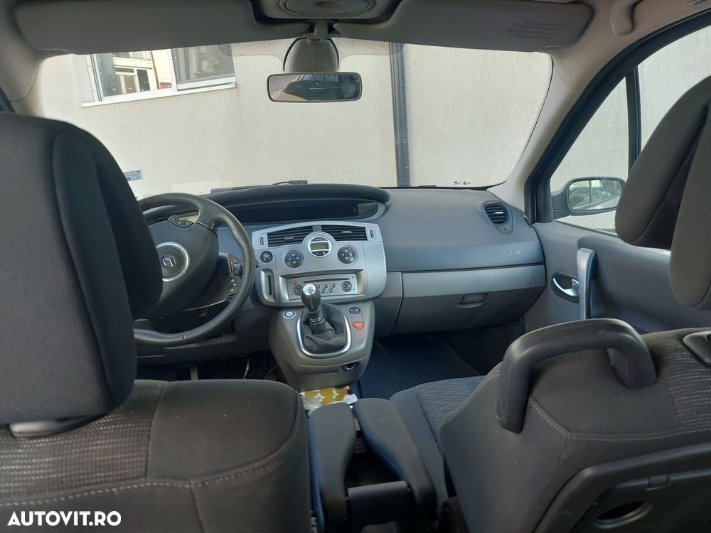 Renault Scenic II 1.6 Dynamique - 10