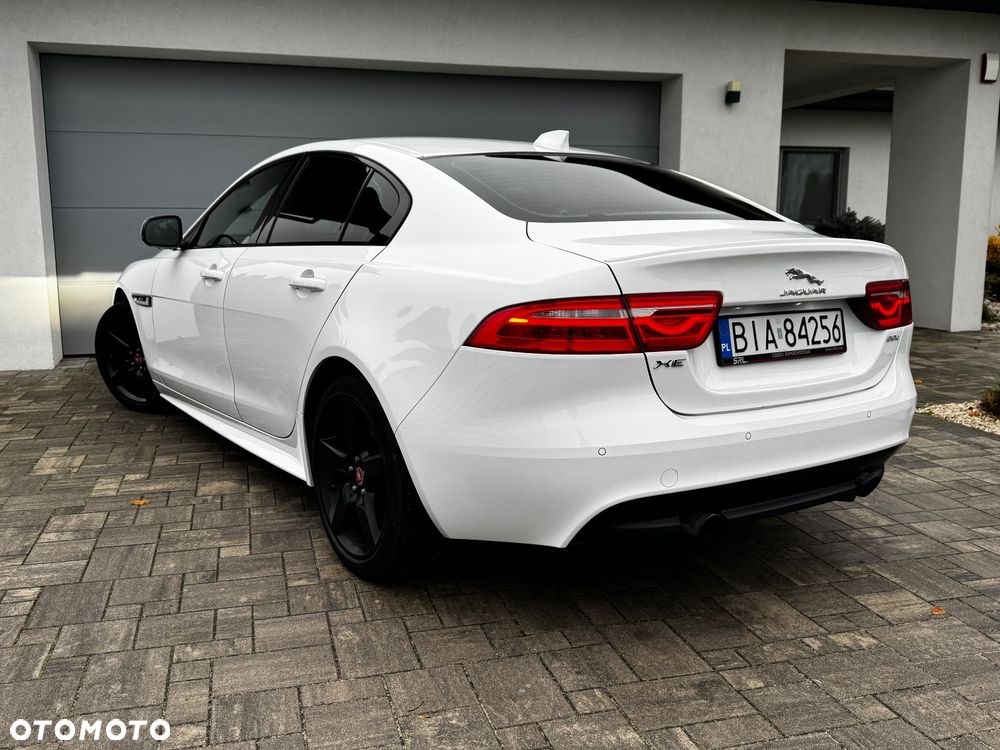Jaguar Xe 2018 photo 2