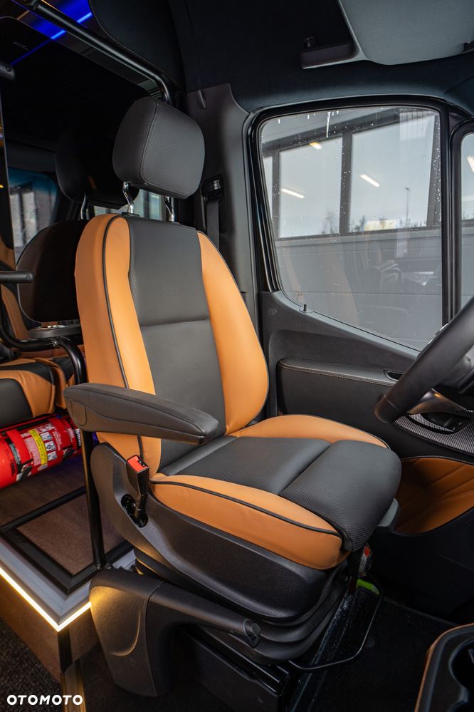 Mercedes-Benz Sprinter 519 - 27