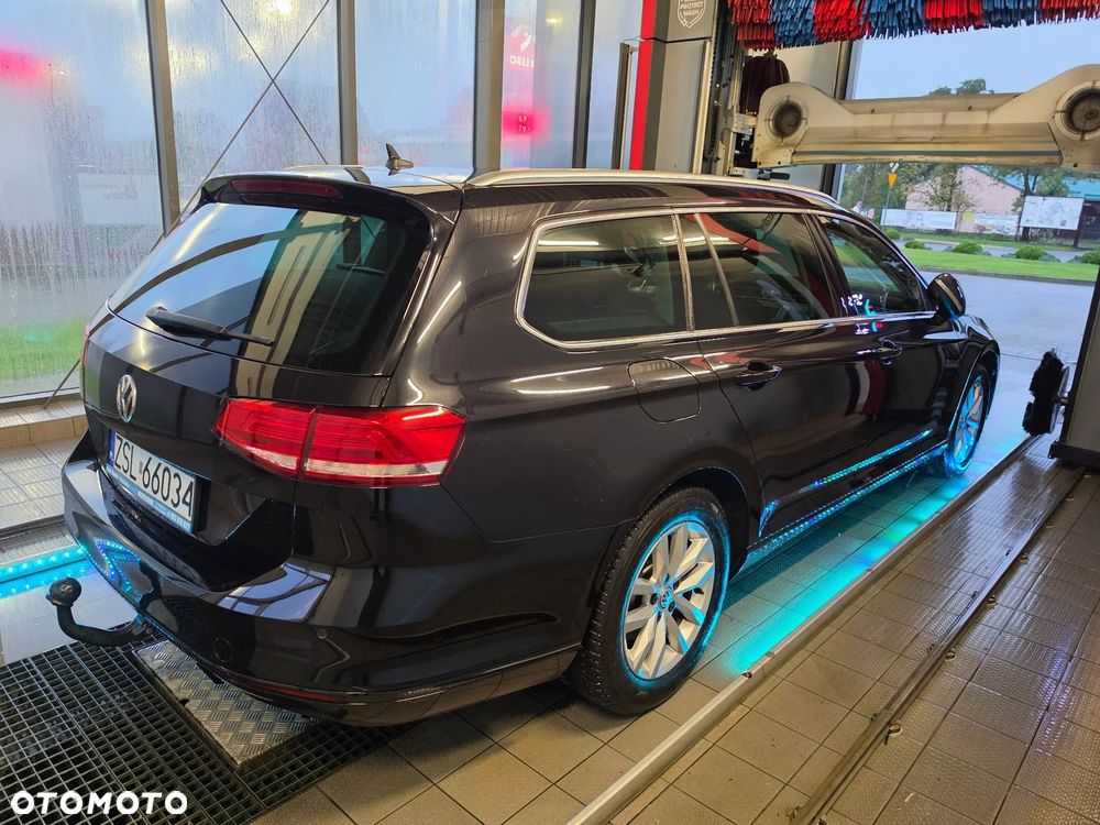 Volkswagen Passat 2.0 TDI SCR DSG Business - 10