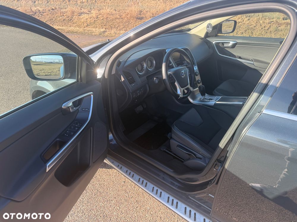 Volvo XC 60 D3 Momentum - 5