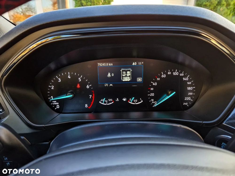 Ford Focus Turnier 1.5 EcoBoost Start-Stopp-System ST-LINE - 28