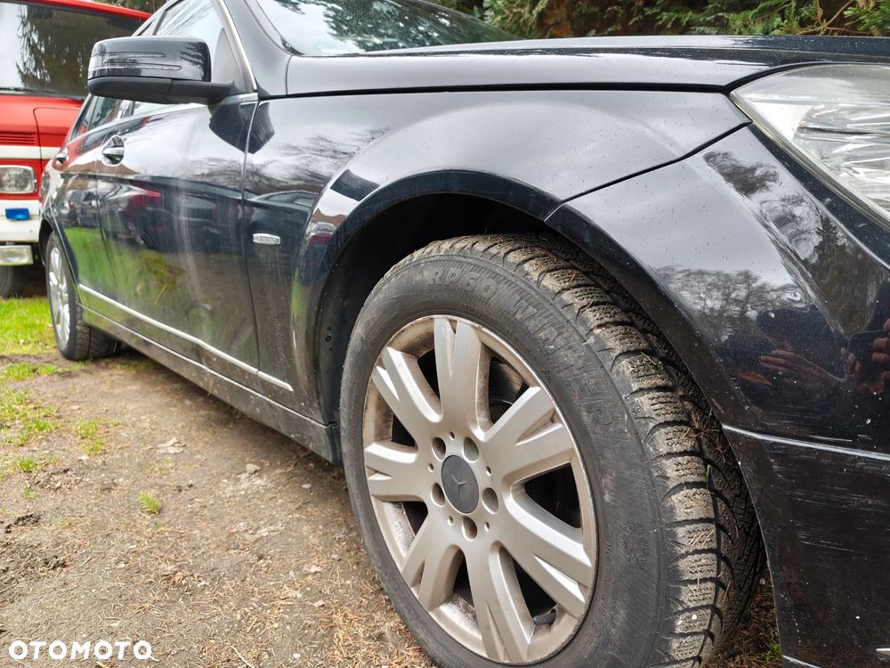 Mercedes-Benz Klasa C 250 CDI DPF (BlueEFFICIENCY) Avantgarde - 16