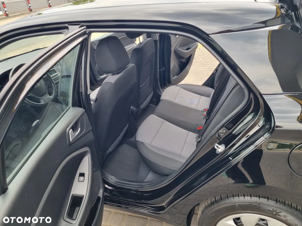 Hyundai i20 1.2 YES Plus - 6