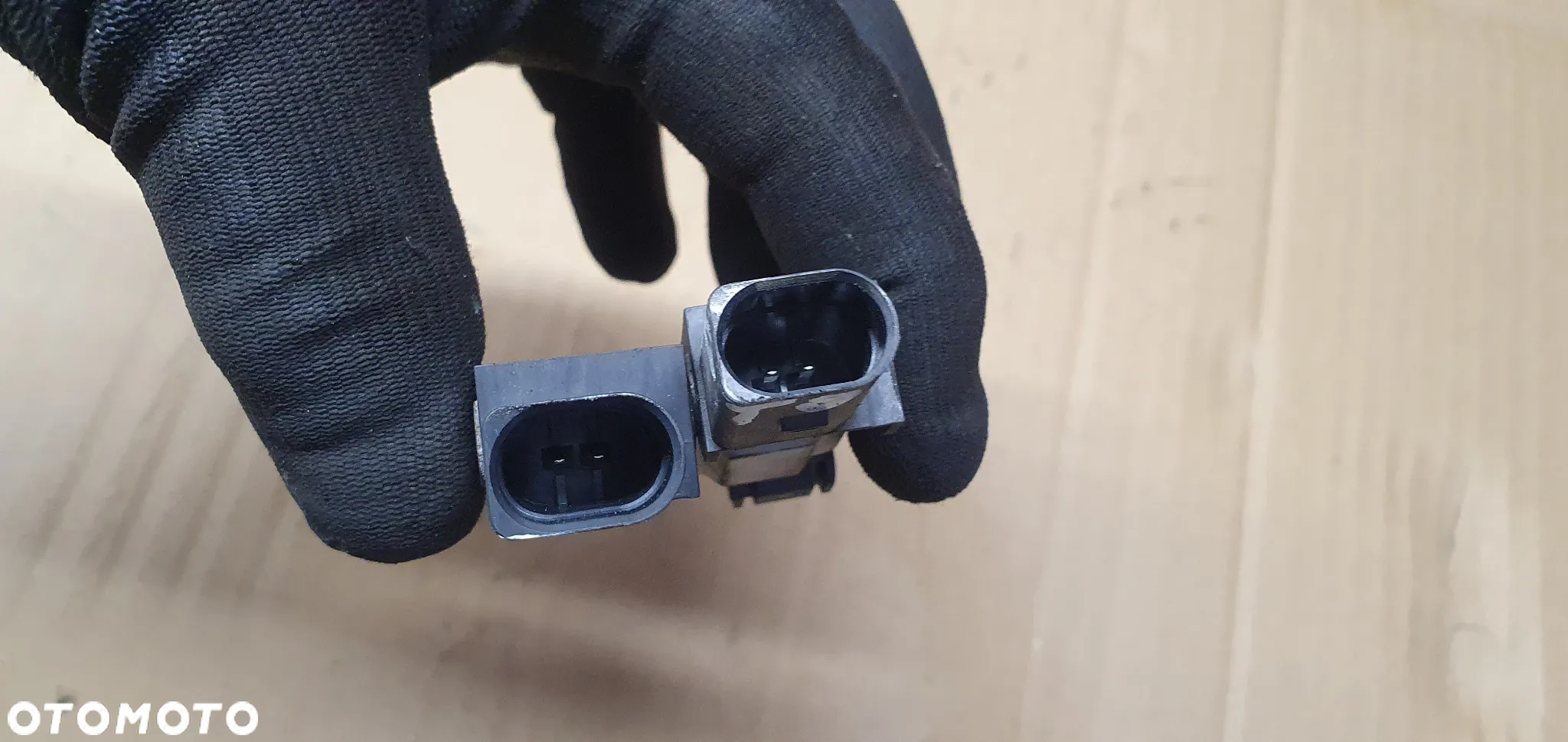 Czujnik uderzeniowy Airbag VW Touareg 7L0909606D - 2