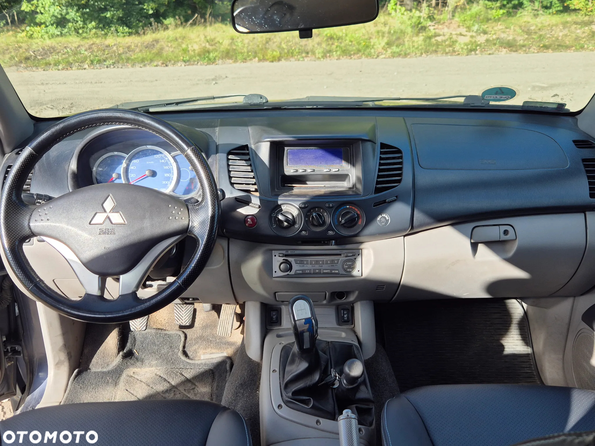Mitsubishi L200 2.5 DID Invite AC - 9