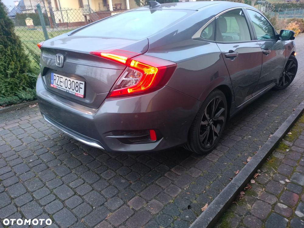 Honda Civic 1.5 i-VTEC Turbo CVT Executive - 3
