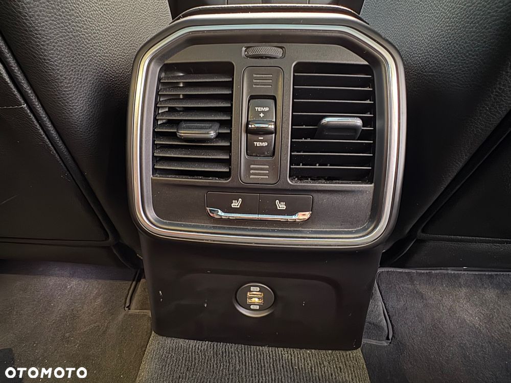 Porsche Macan Standard - 16
