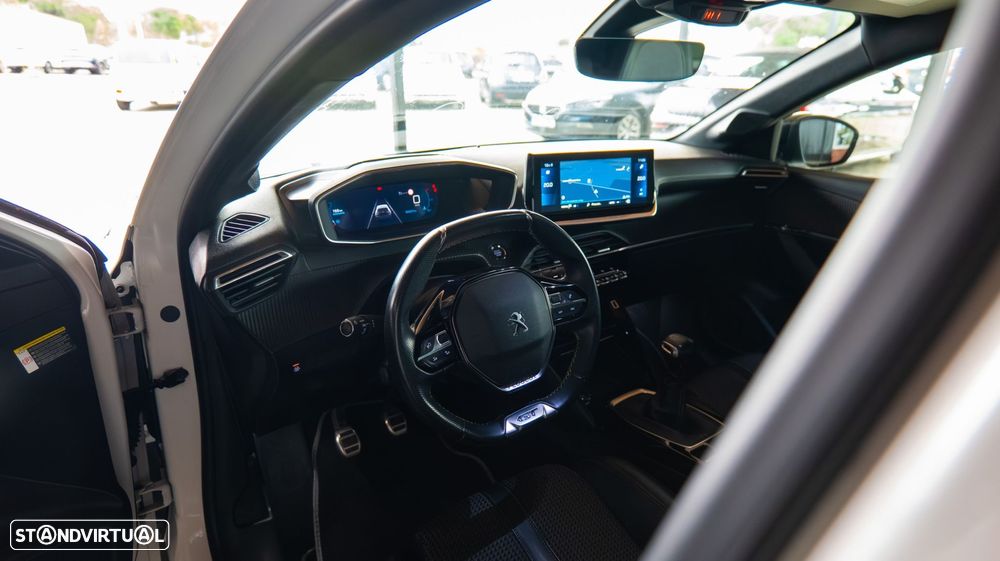 Peugeot 208 1.2 PureTech GT Line - 10