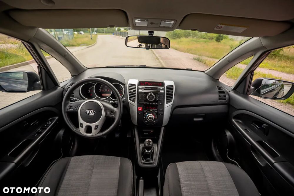 Kia Venga - 21