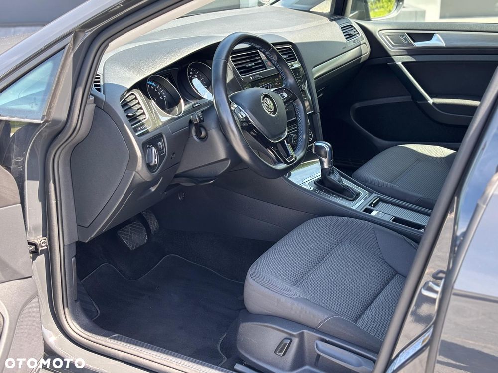 Volkswagen Golf e-Golf - 17
