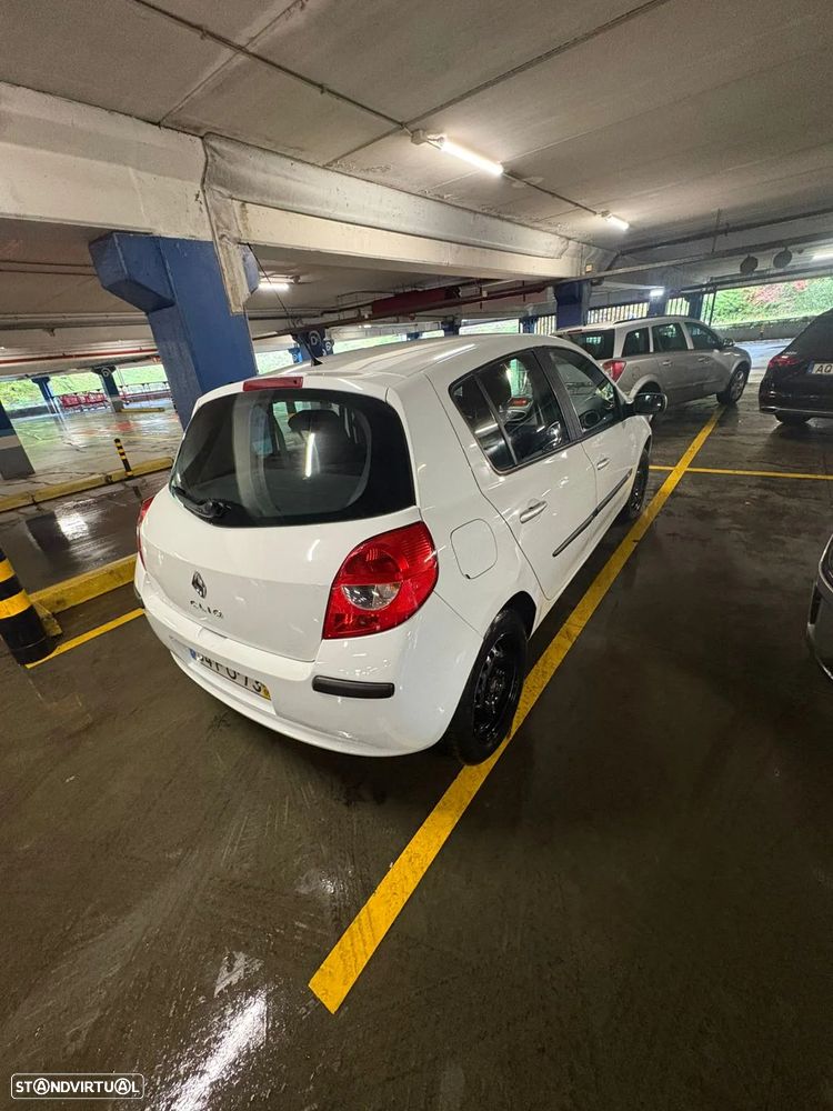 Renault Clio 1.5 dCi Confort - 27