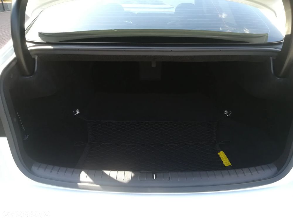 Genesis G80 - 15