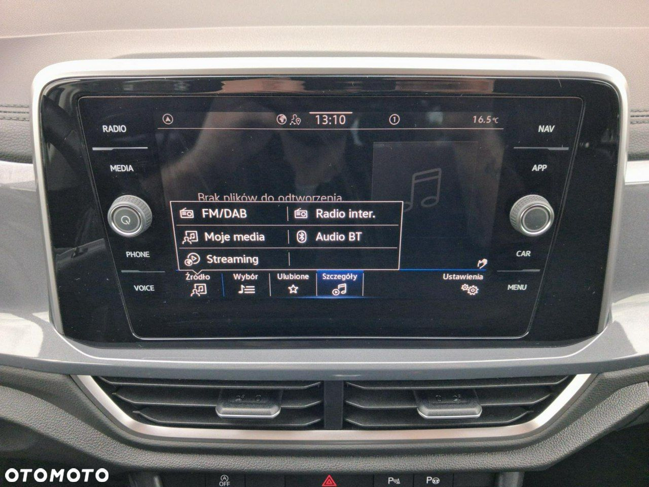 Volkswagen T-Roc - 25