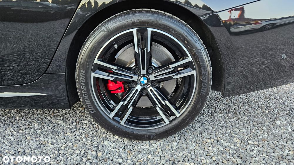 BMW Seria 3 M340i xDrive sport - 13