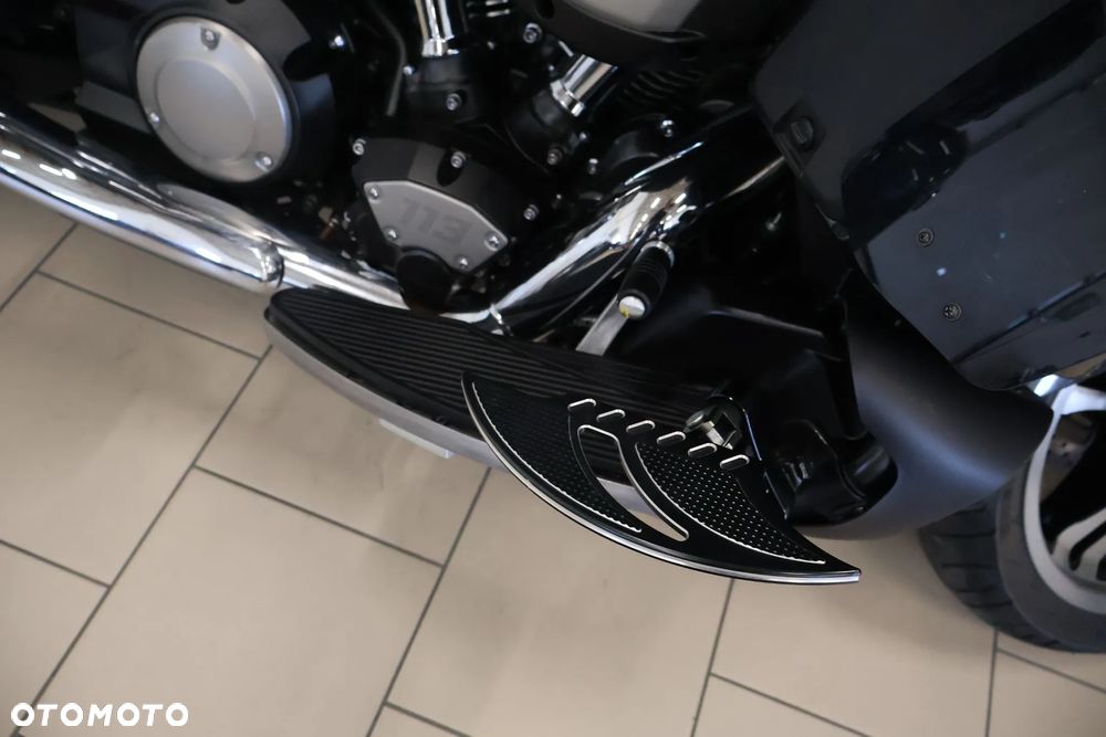 Yamaha Venture - 18