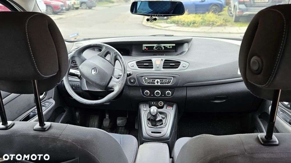 Renault Scenic 1.6 16V 110 Expression - 17