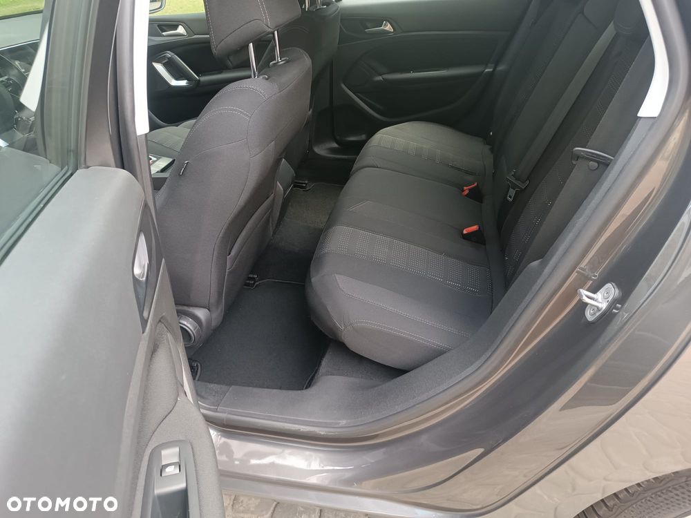 Peugeot 308 BlueHDi FAP 120 Stop & Start Allure - 13