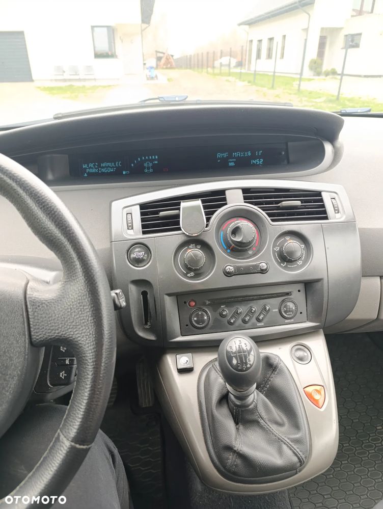 Renault Scenic RX4 - 10