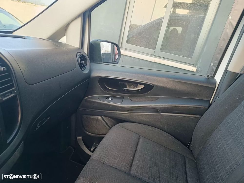 Mercedes-Benz 109 cdi - 12