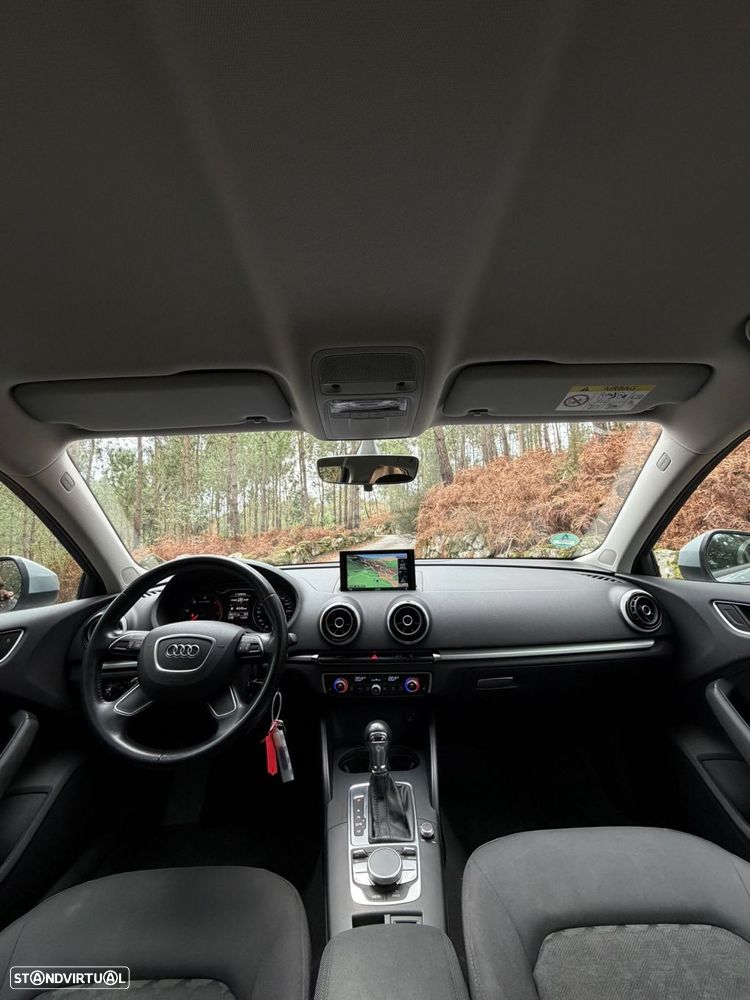 Audi A3 1.6 TDI Advance S tronic - 15