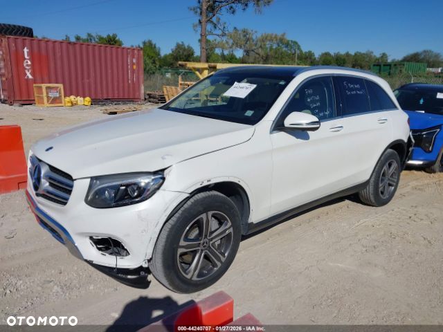 Mercedes-Benz GLC - 2