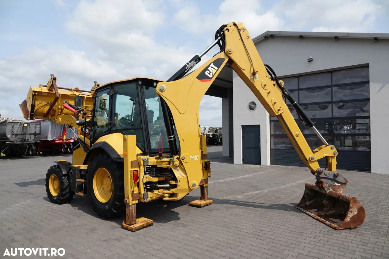 Cat 432 F2 / BULDOEXCAVATOR / AN 2019 / SET GALETE - 3